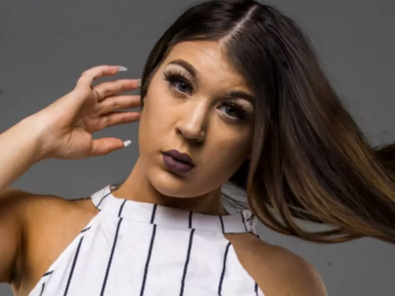 Sunshine Girl Katie: Hazel-Eyed Scorpio Loves Travel and Fitness