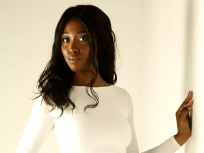 SUNshine Girl Keesha: Scorpio with a Passion for Fashion and Food Trucks