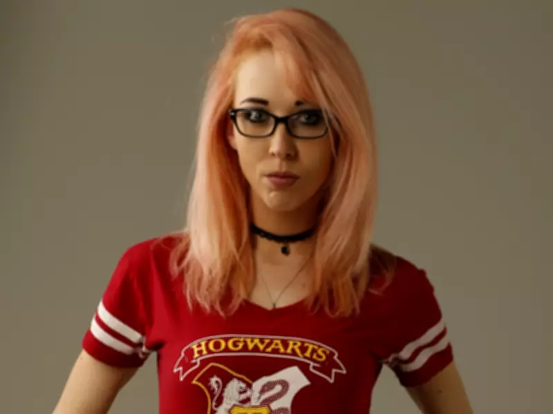 Sunshine Girl Lexi: Gamer Girl with a Love for Nintendo and Harry Potter