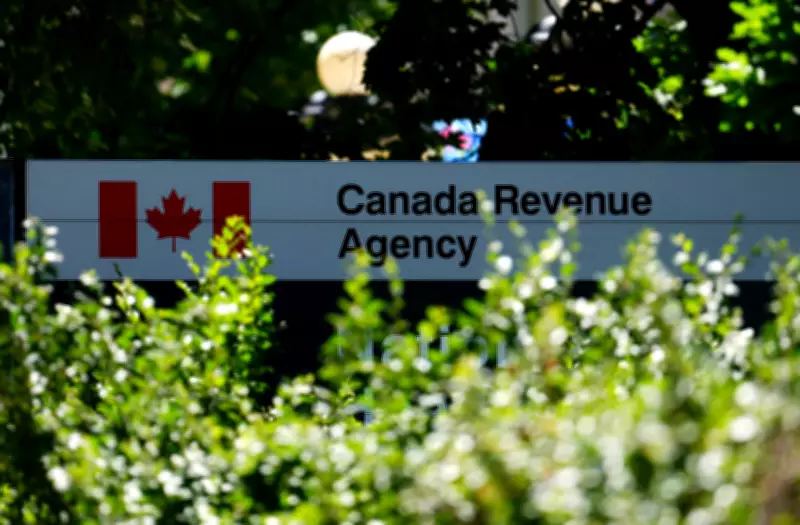 Tax Refund Delays Strain Single Canadian Mother, Warns Economist