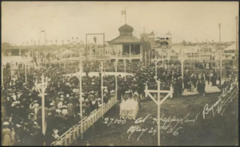 The Chaotic History of Winnipeg's Cursed Amusement Park