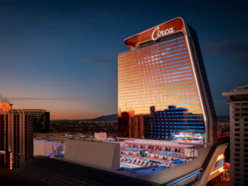 Three Vegas Hotels Attract Over 50,000 Canadians with 'At Par' Offer