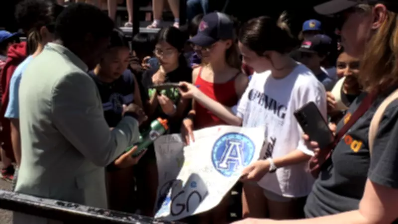 Toronto Argonauts GM 'Pinball' Clemons Inspires Guelph Elementary Students