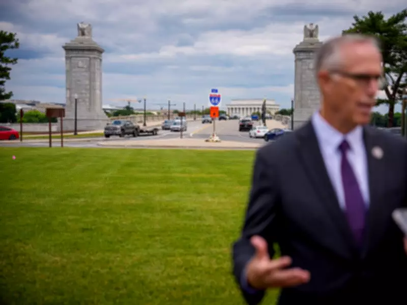 Trump's Triumphal Arch Approved by Ally-Controlled Arts Commission