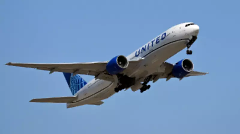 United Airlines Flight Diverted to Wisconsin Due to Unruly Passenger Incident