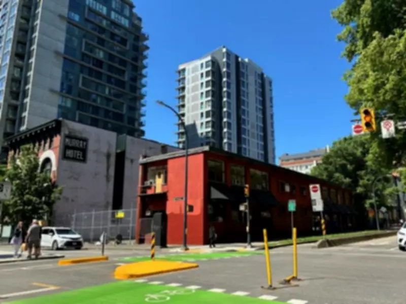 Vancouver's bid to block overdose site may face Charter challenge, experts warn