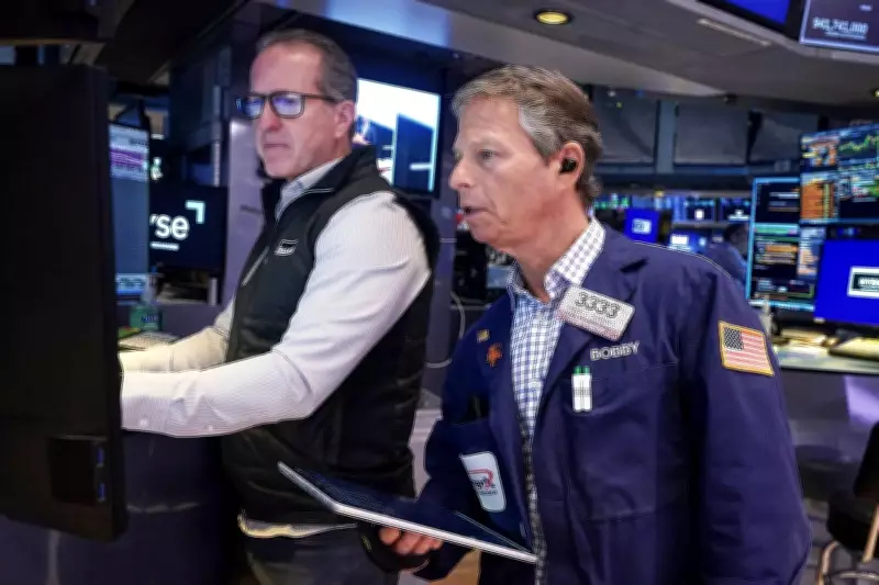 Wall Street Rises Toward Records as U.S. Stocks Catch Up to Global Gains