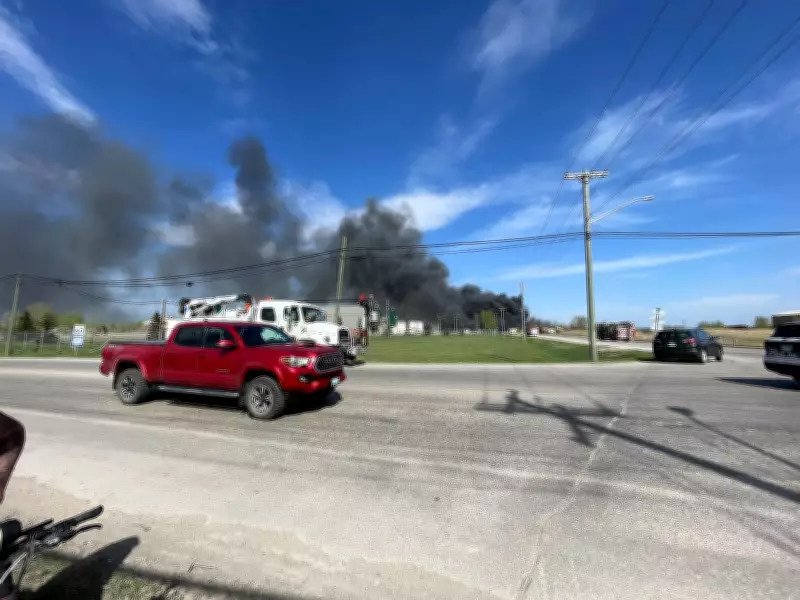 Winnipeg and RM blame property owner for Transcona vehicle yard fire