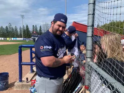 Barrie Students Get One-on-One Time with Baycats Baseball Players
