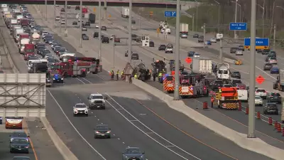Dump Truck Crash Snarls Traffic on Hwy. 401 in Mississauga