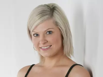 SUNshine Girl Jessica: Artsy Gemini Loves Family and Music