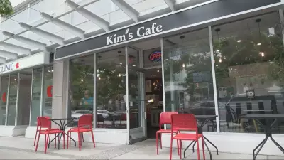 T&T Offers Discount for Customers from North Vancouver Café After Racist Incident