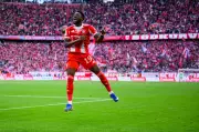 Canada Captain Alphonso Davies Injures Hamstring Weeks Before World Cup