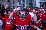 Canadiens playoff run boosts Montreal business traffic