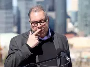 Danielle Smith Surges in Polls as Nenshi Struggles to Connect