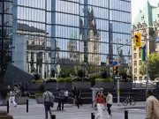 Each Canadian pays $1,400 in federal debt charges this year: taxpayers group