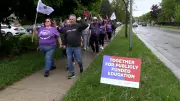 Education Workers Rally in London, Demand More Government Support