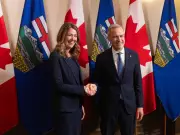 Energy Leaders React to Alberta-Ottawa Oil Pipeline Deal: Mixed Views