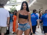 Ivana Knoll, World Cup's 'sexiest fan,' goes viral at F1 Miami GP