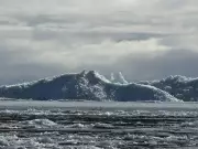 Massive Ice Ridges Pile Up on Lake Winnipeg in Unusual May Phenomenon
