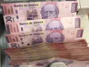 Mexico's Banks Issue Millions of Unwanted Cards as Cash Reigns Supreme