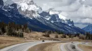 Parks Canada Rescue Calls Surge: Urges Visitors to Prepare for Safe Trips