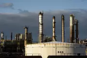 Suncor Boosts Diesel, Jet Fuel Output to Meet Surging Global Demand