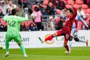 Toronto FC ties MLS-leading San Jose Earthquakes 1-1 at home