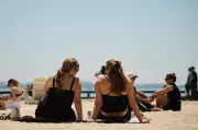 Toronto Heatwave to Persist One More Day Before Cooler Weather Arrives