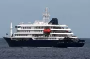 Two Canadians Among Passengers Disembarking Hantavirus-Stricken Cruise Ship