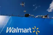 Walmart delivers strong Q1 but issues cautious outlook amid economic uncertainty