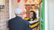 Why Arriving Early to a Party Is Actually Rude, According to Etiquette Experts