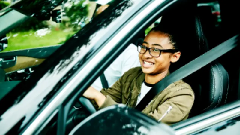 15 Essential Car Safety Items for Teen Drivers