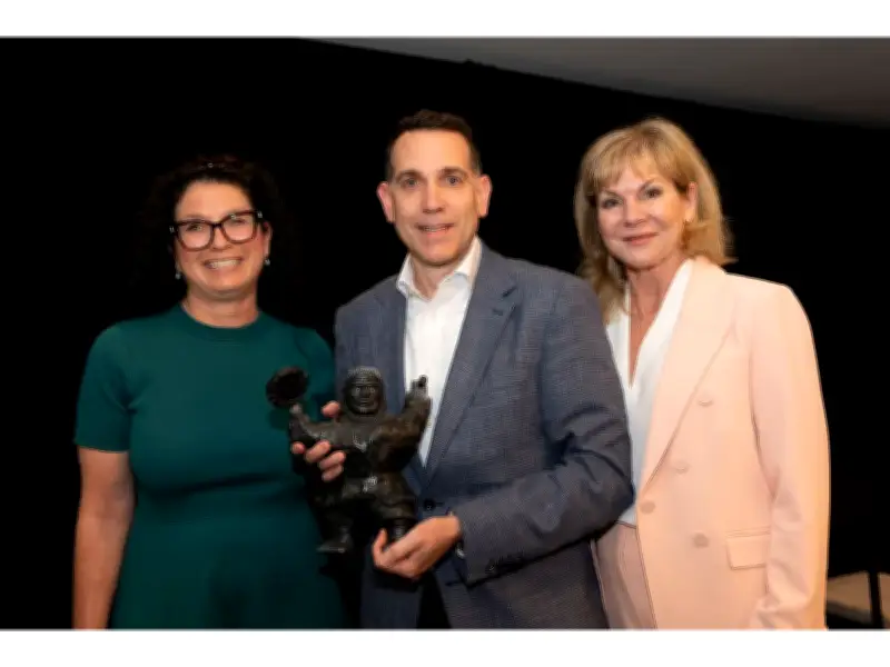Adam Borgatti Wins CIRI Award for Excellence in Investor Relations
