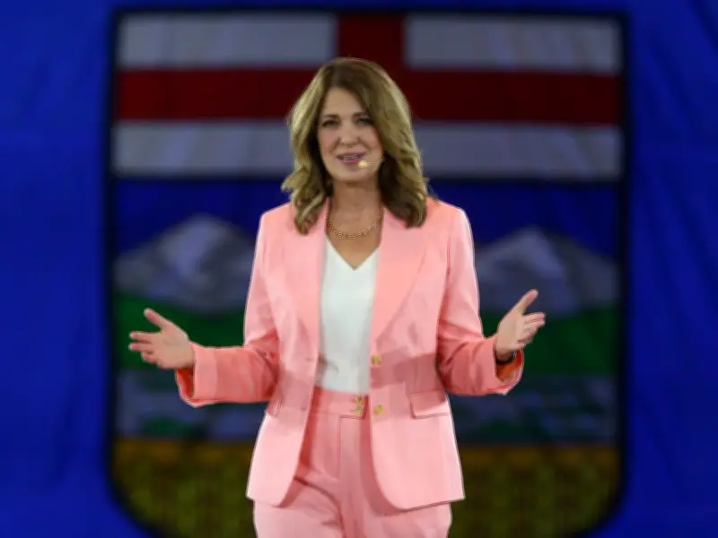 Alberta Premier Smith Stands Firm on Referendum for Separation Debate