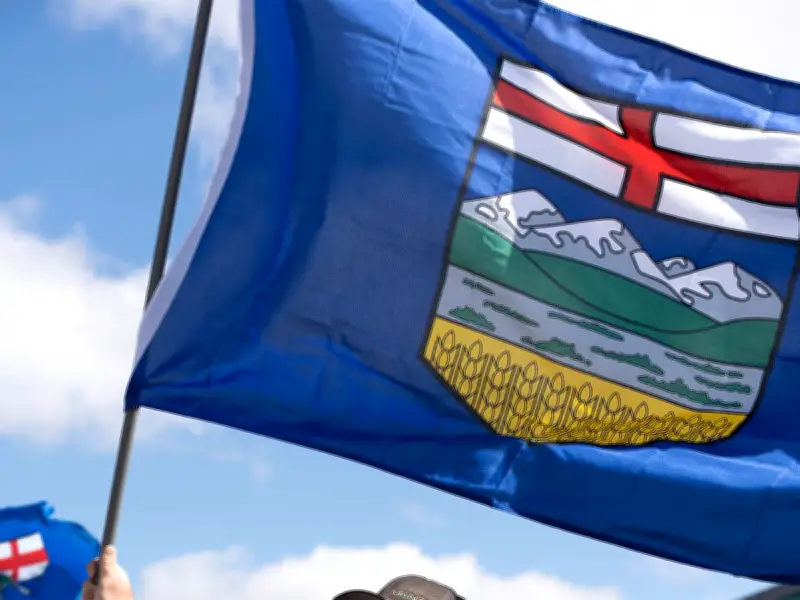 Alberta Separatists Defeated in Poll, Smith's UCP Leads NDP by 9 Points