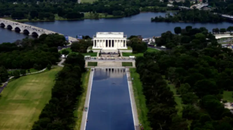 Algae Returns to National Mall Reflecting Pool Days After Trump's Renovation