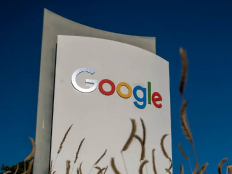 Alphabet Shares Drop 7.2% After Second AI Star John Jumper Departs for Anthropic