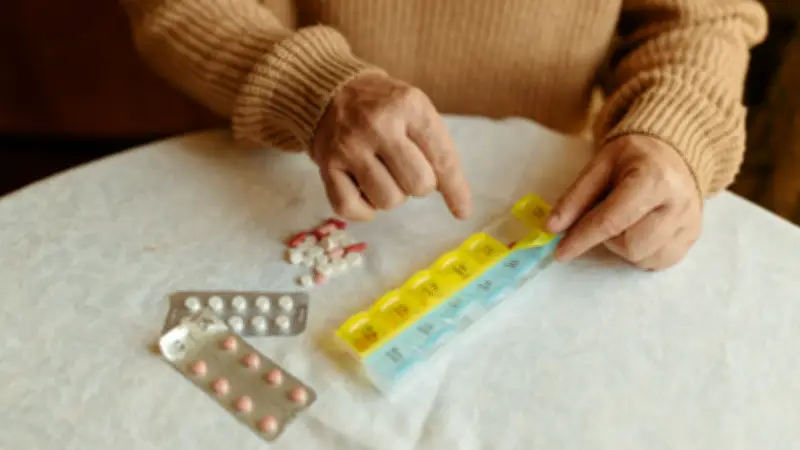 Annual Medication Checkups Recommended for Canadian Seniors on Multiple Drugs