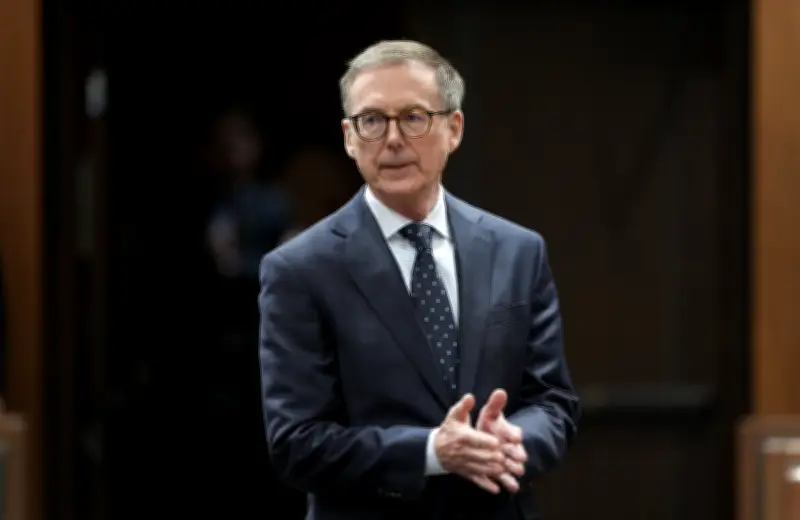 Bank of Canada governor warns of global imbalances in Paris speech