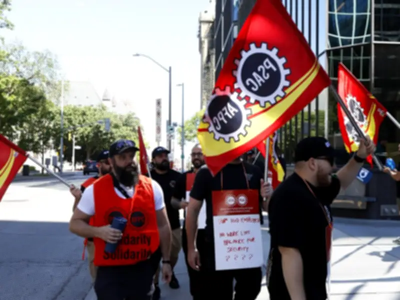 Bank of Canada tests federal anti-scab law with third-party staffing amid strike