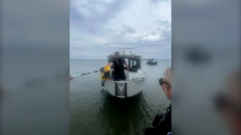 Barrie Kid on Kayak Goes Missing: Police Marine Unit Steps In