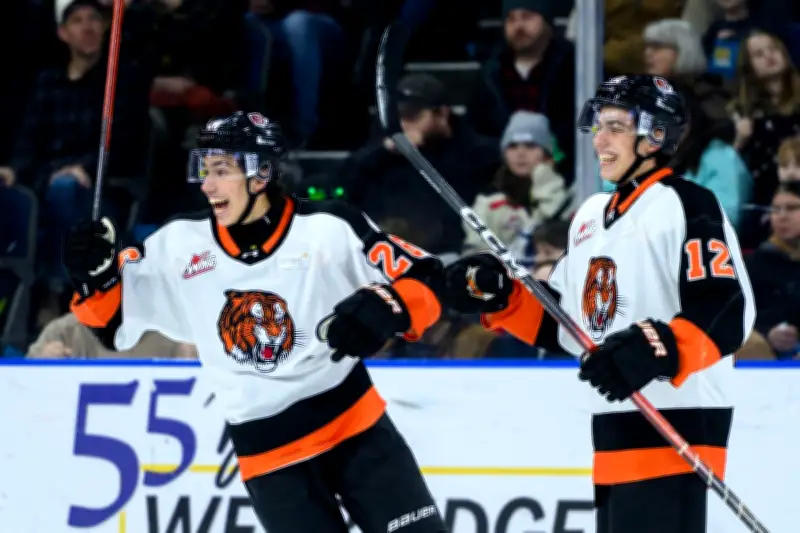 B.C.-born Ruck twins kept together by Penguins at NHL draft
