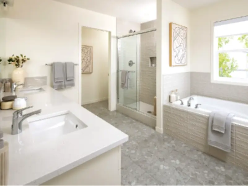 Brana Home's Natural Light Design Enhances Ensuite Experience