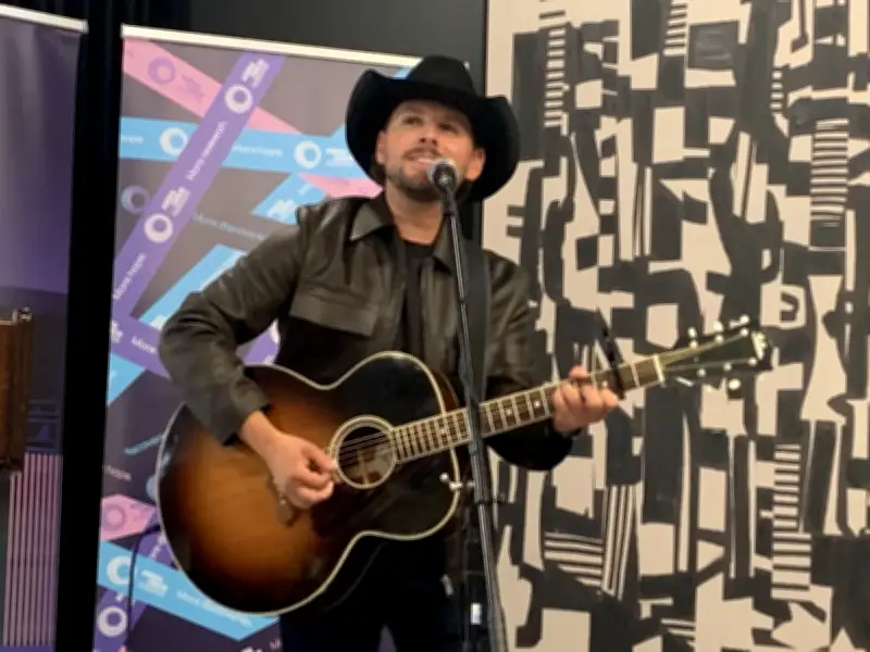 Brett Kissel Defends National Pride Amid Separatism Claims