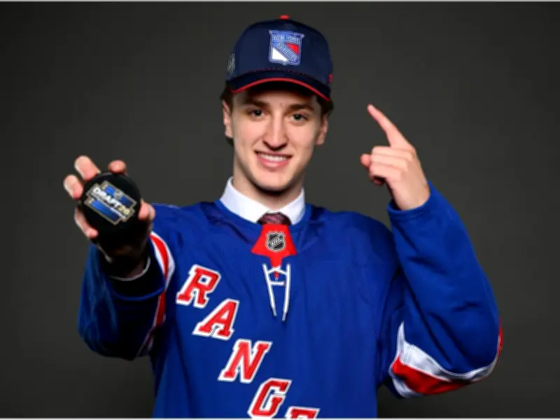 Calgary Hitmen's Ben MacBeath Drafted 64th Overall by New York Rangers in NHL Draft