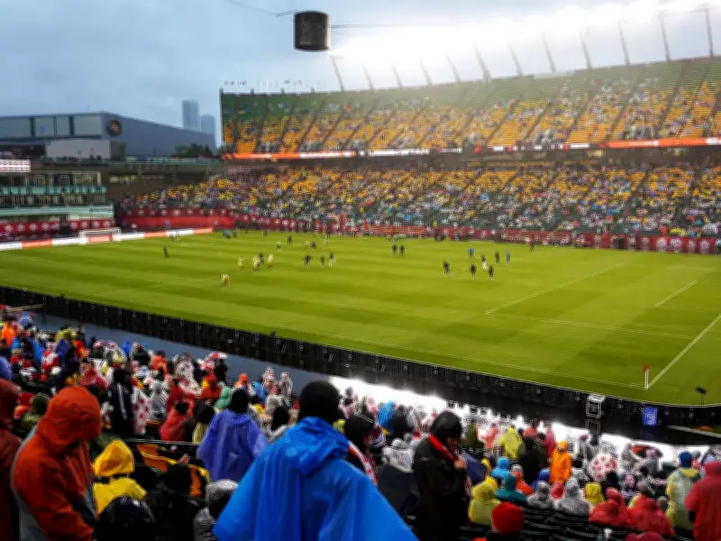 Calgary soccer fans brave rain for Canada World Cup warmup in Edmonton