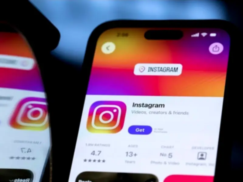 Canada's Under-16 Social Media Ban Raises Privacy and Enforcement Concerns