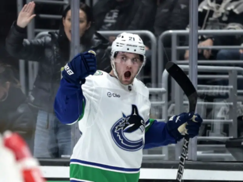 Canucks Trade Nils Hoglander to Predators for 2029 Third-Round Pick