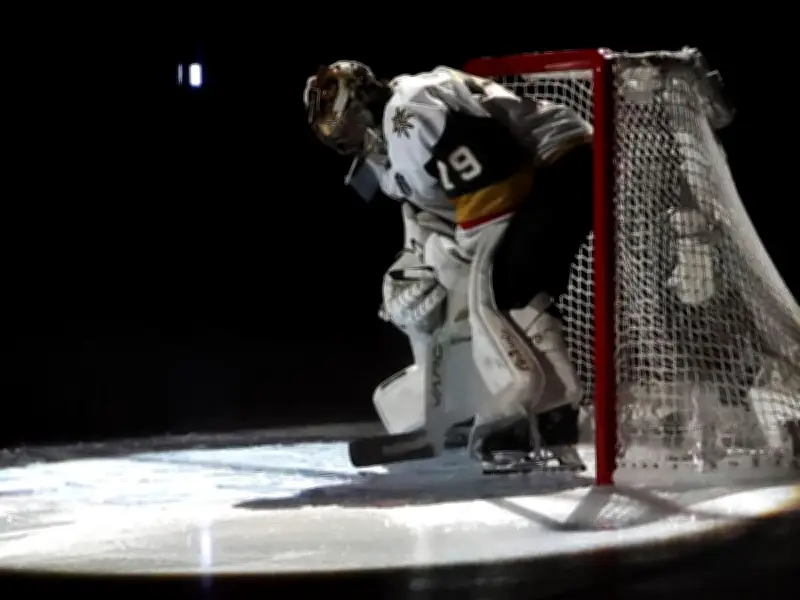 Carter Hart faces 'No means no' chant in Stanley Cup final Game 1